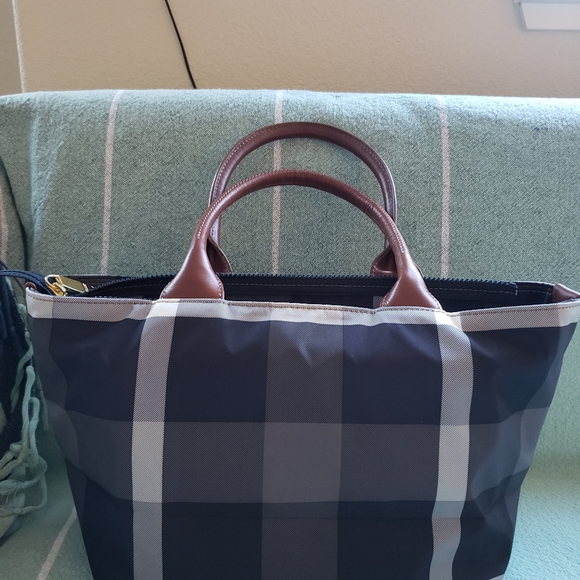 Burberry Blue Label tote bag with zipper - Picture 3 of 9